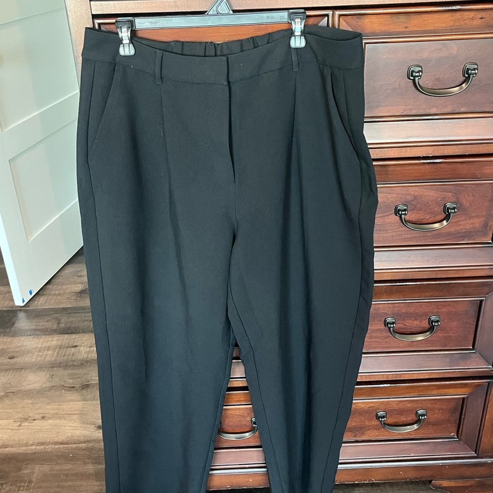 Old Navy Women’s Black Trousers